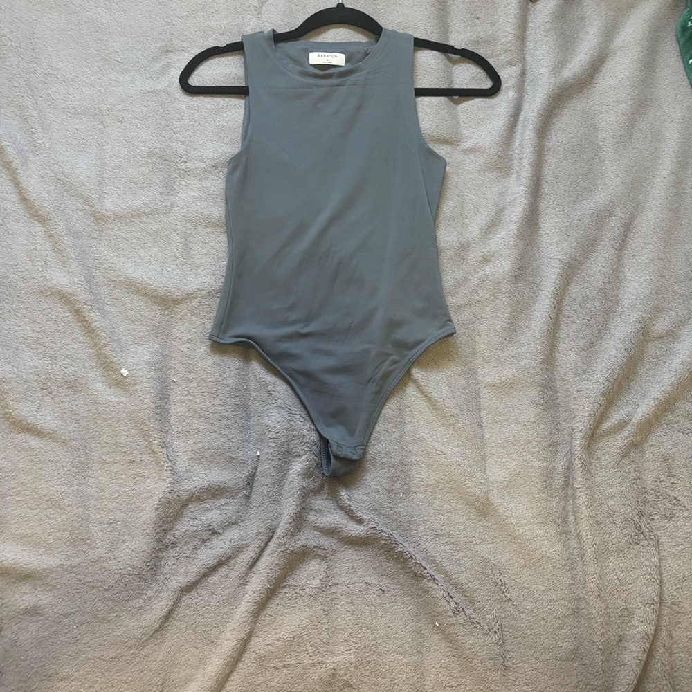 Relist size small